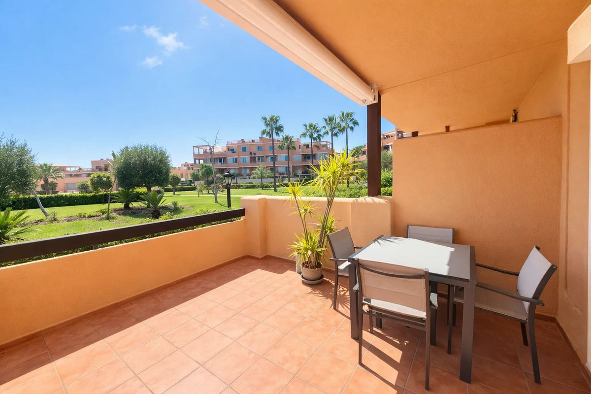 Appartement te koop in Casares Playa | 2 slaapkamers H5346307