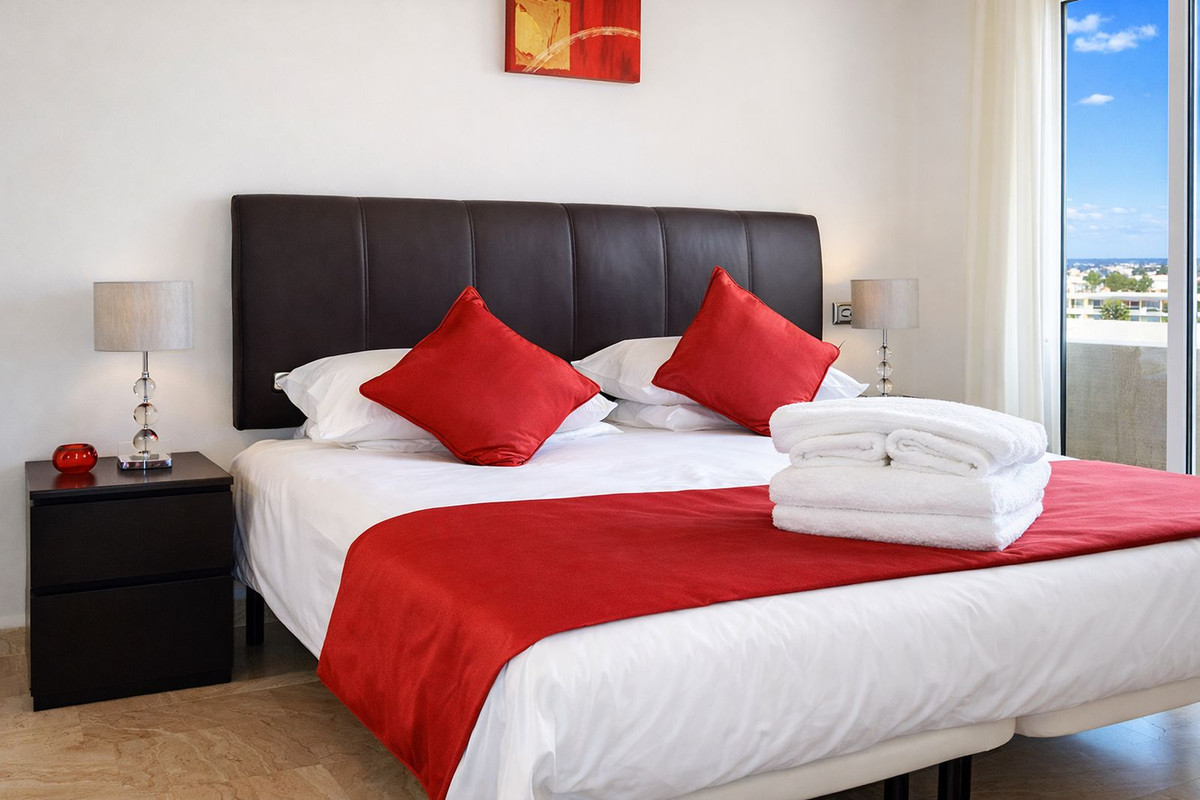 Appartement te koop in Casares Playa | 2 slaapkamers H5348128