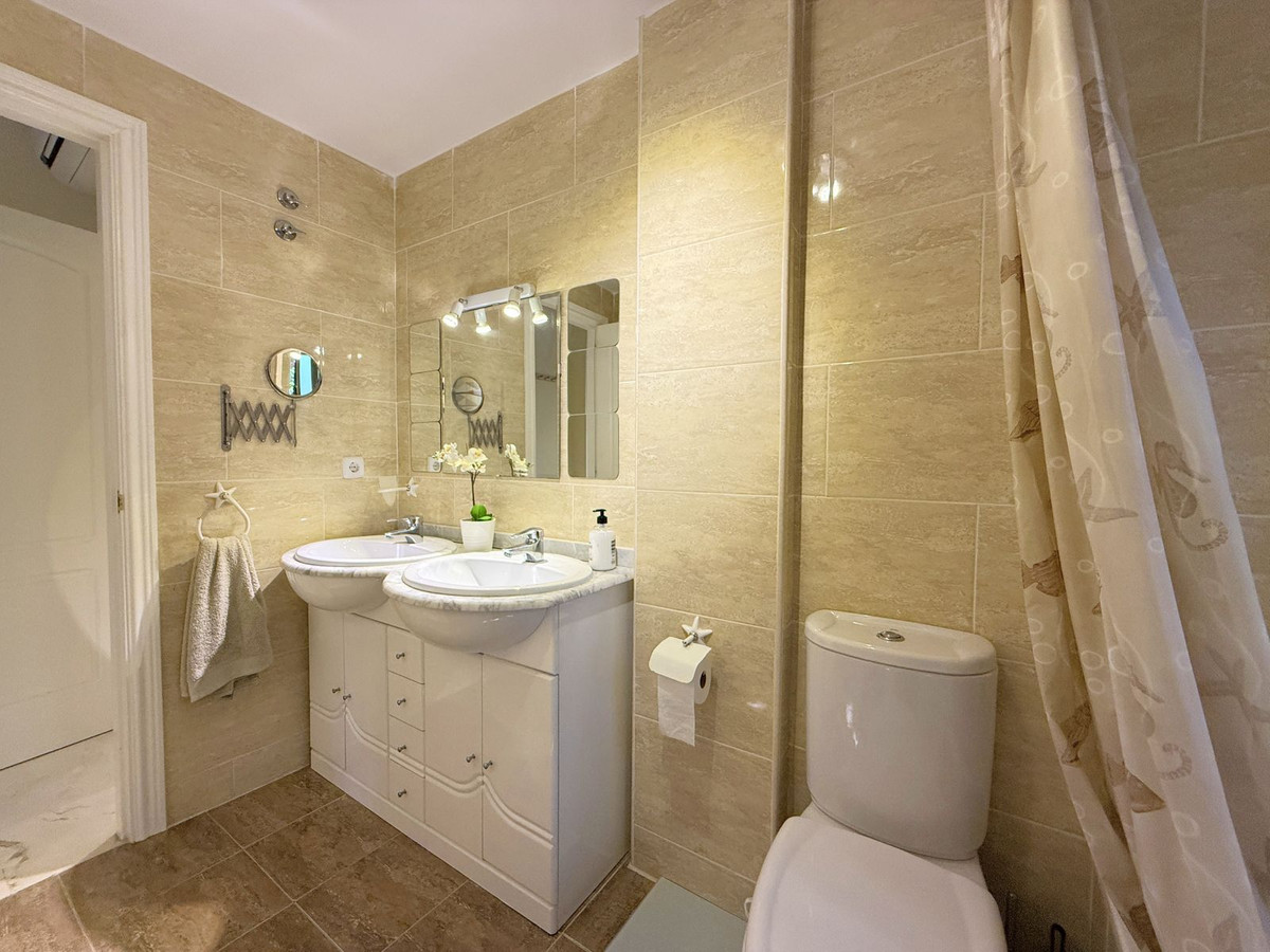 Appartement te koop in Casares Playa | 2 slaapkamers H5351566