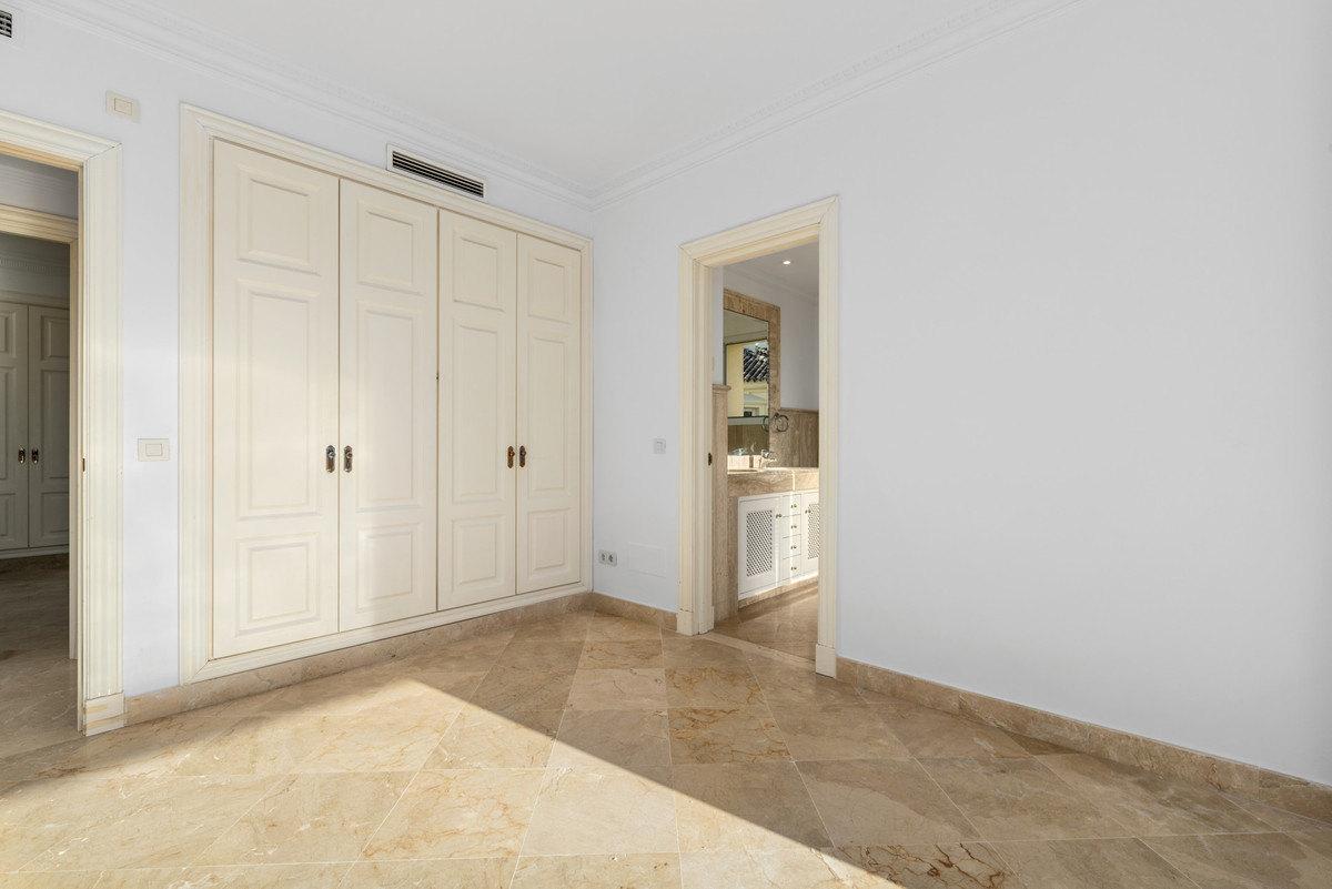 Appartement te koop in Casares Playa | 2 slaapkamers H5362225