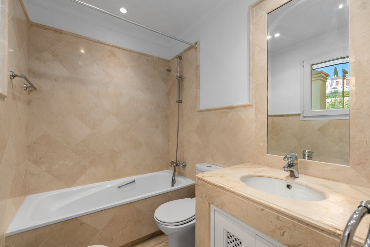 Appartement te koop in Casares Playa | 2 slaapkamers H5362225