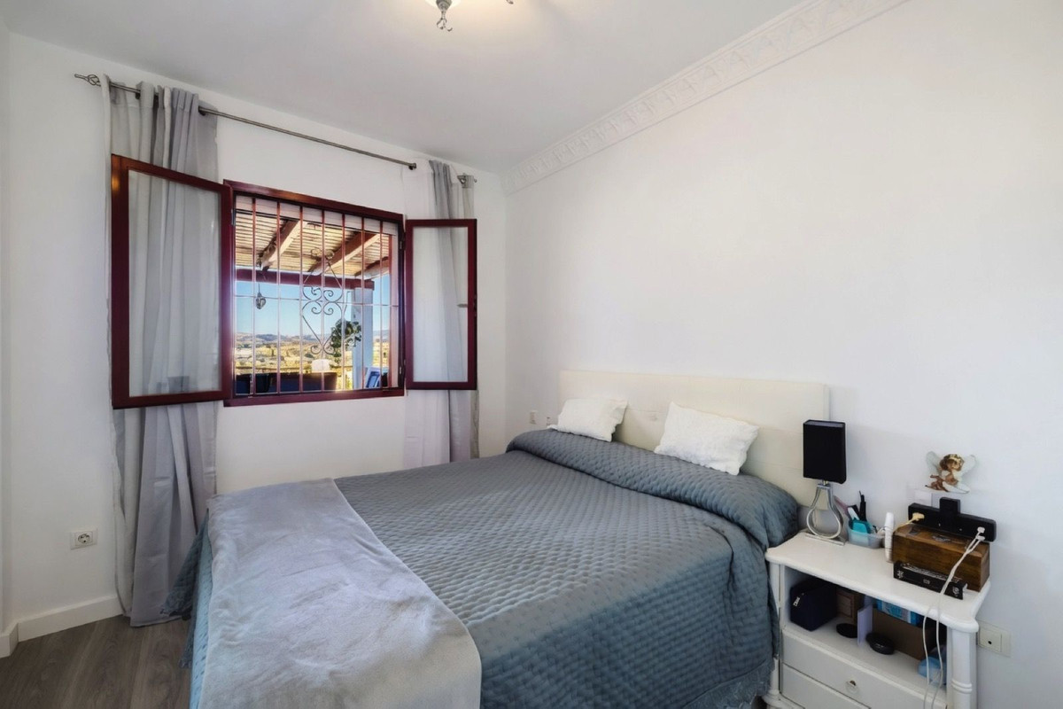 Appartement te koop in Casares Playa | 2 slaapkamers H5370238