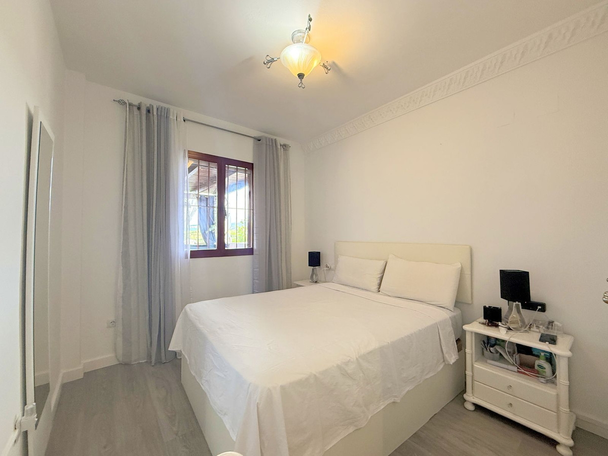 Appartement te koop in Casares Playa | 2 slaapkamers H5382076