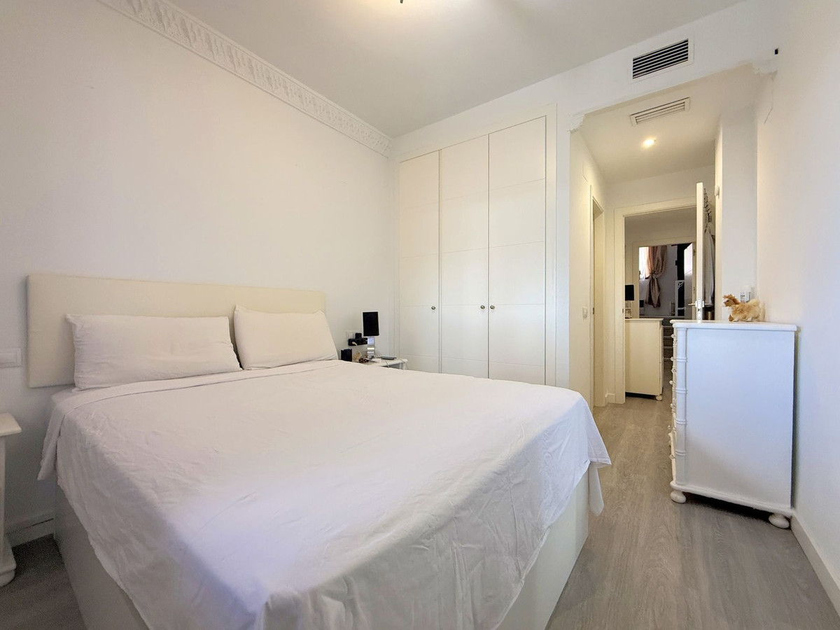 Appartement te koop in Casares Playa | 2 slaapkamers H5382076