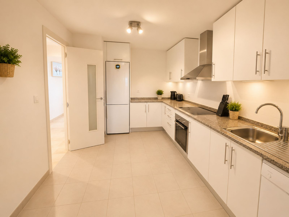 Appartement te koop in Casares Playa | 2 slaapkamers H5383801