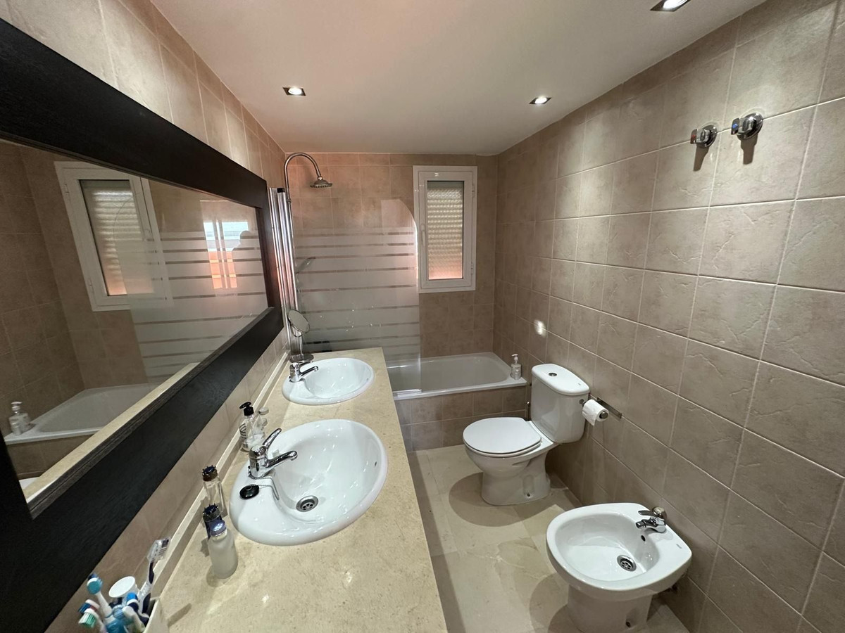 Appartement te koop in Casares Playa | 3 slaapkamers H5390293