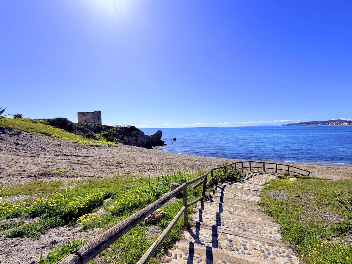 Appartement te koop in Casares Playa | 3 slaapkamers H5393056