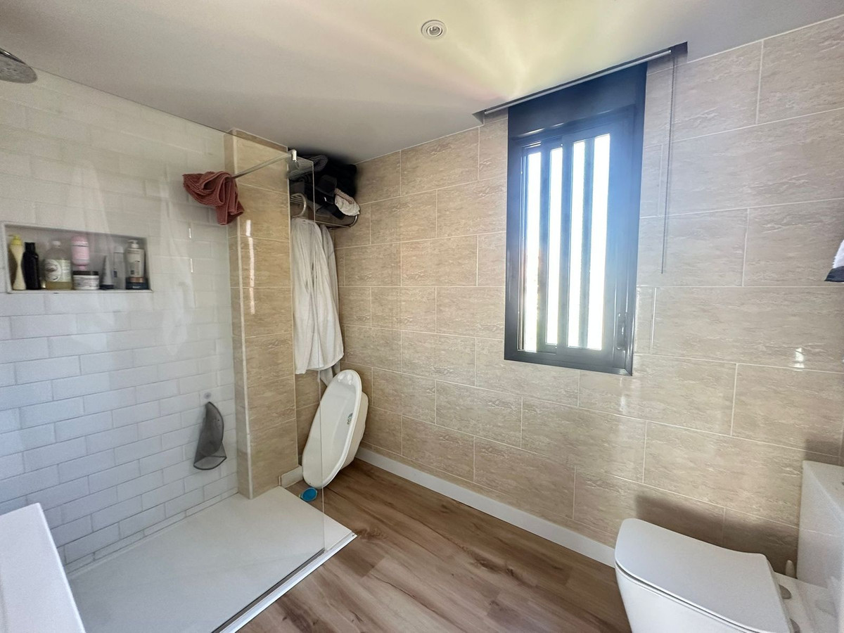 Appartement te koop in Casares Playa | 4 slaapkamers H5394247