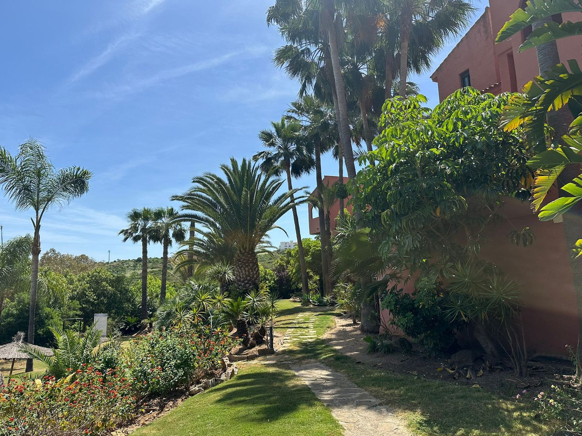 Appartement te koop in Casares Playa | 4 slaapkamers H5394247