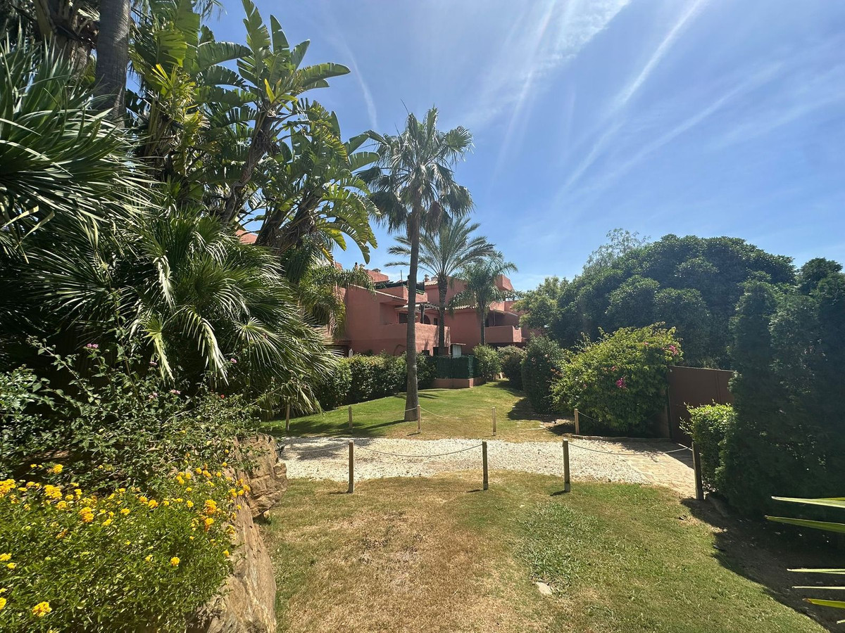 Appartement te koop in Casares Playa | 4 slaapkamers H5394247
