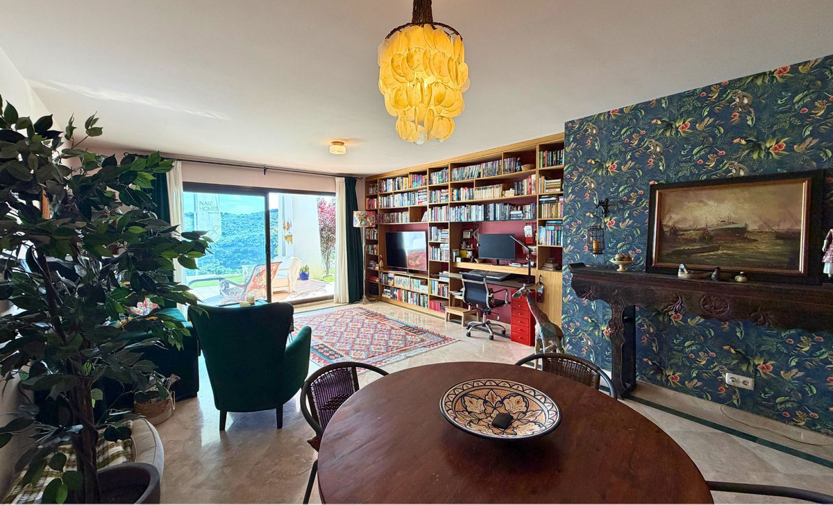 Appartement te koop in Casares Playa | 2 slaapkamers H5400100