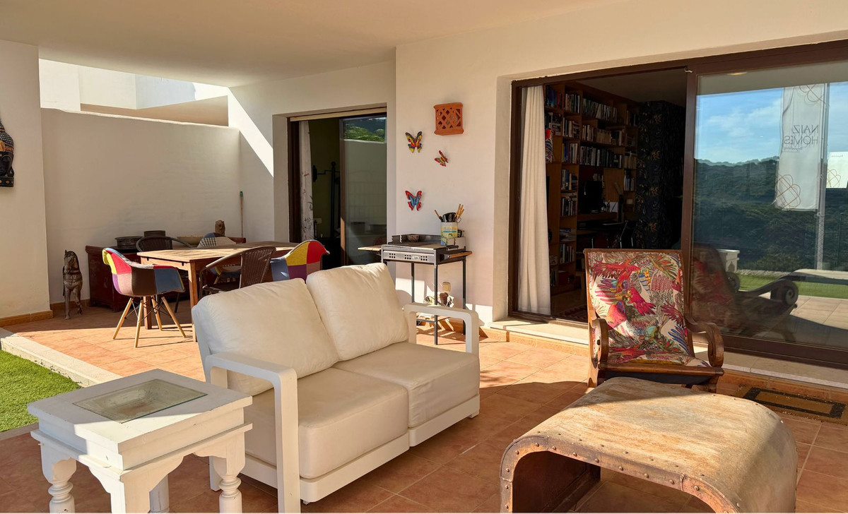 Appartement te koop in Casares Playa | 2 slaapkamers H5400100