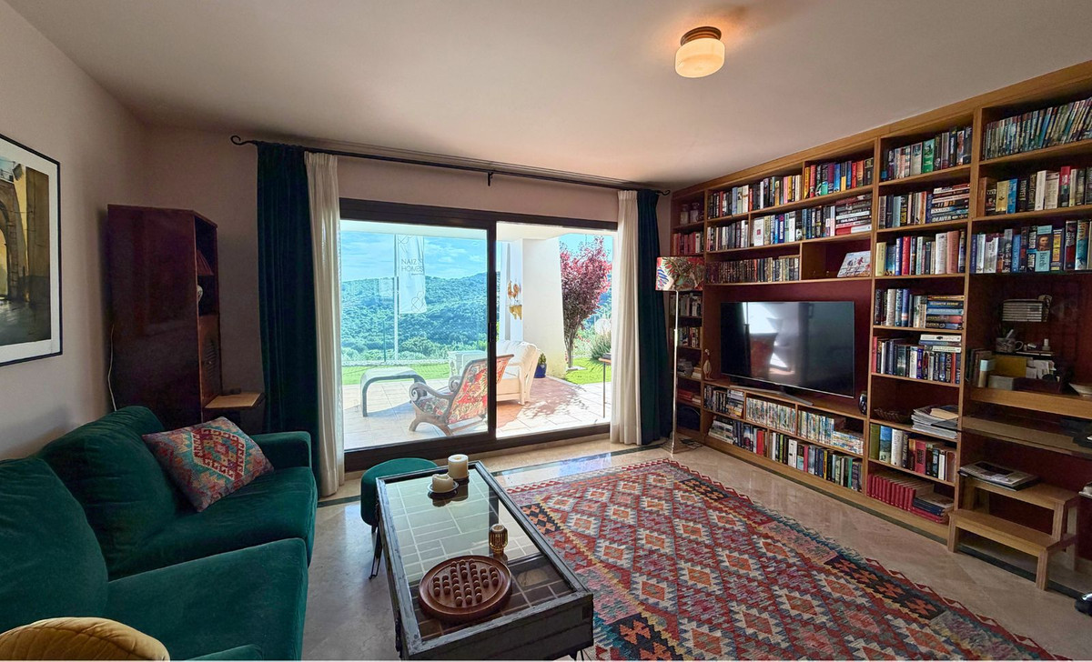 Appartement te koop in Casares Playa | 2 slaapkamers H5400100