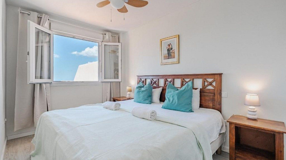 Appartement te koop in Casares Playa | 3 slaapkamers H5406343