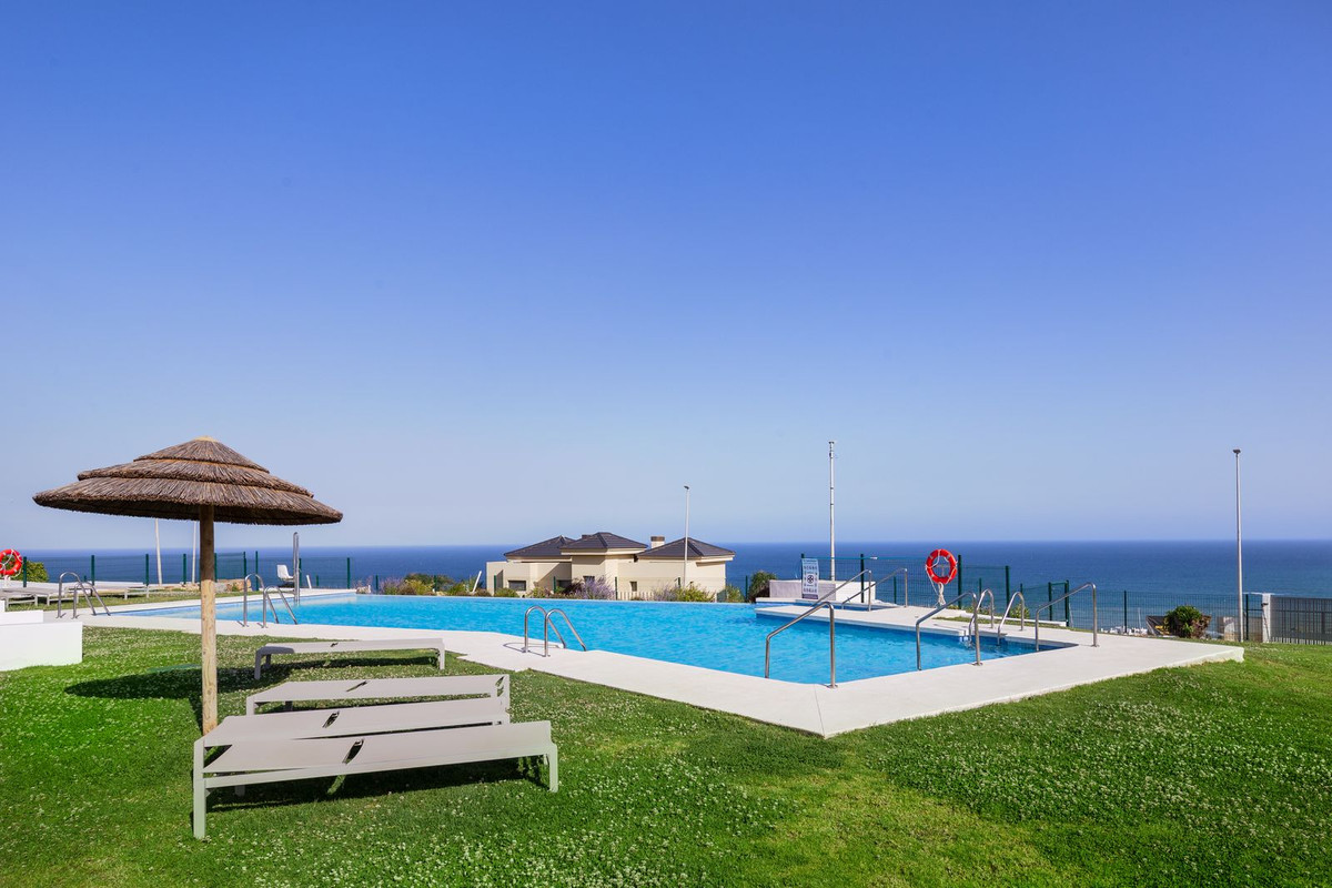 Appartement te koop in Casares Playa | 2 slaapkamers H5417209