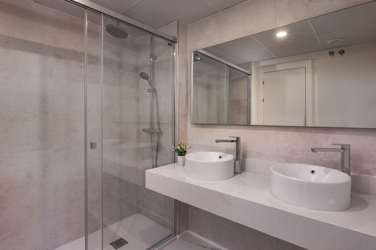 Appartement te koop in Casares Playa | 2 slaapkamers H5417209