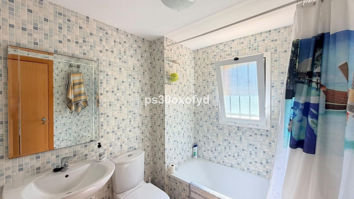 Appartement te koop in Casares Playa | 3 slaapkamers H5455522