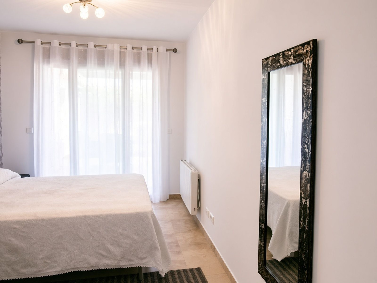 Appartement te koop in Casares Playa | 2 slaapkamers H5467279