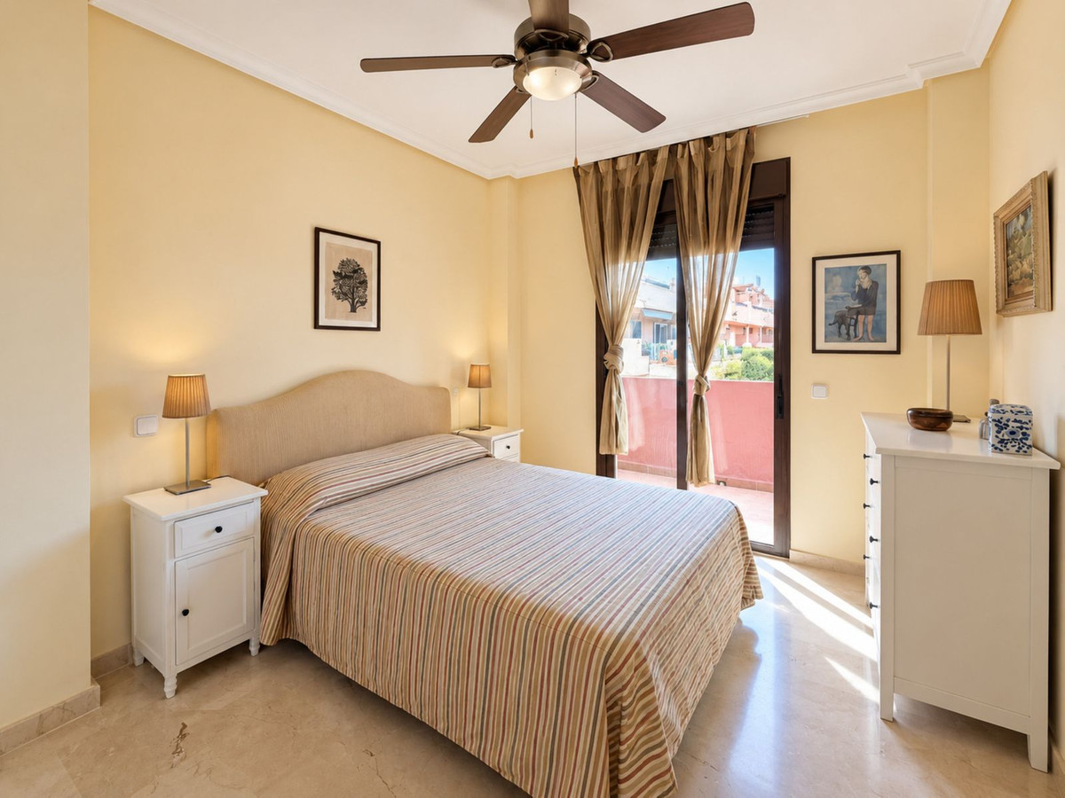 Appartement te koop in Casares Playa | 2 slaapkamers H5477821
