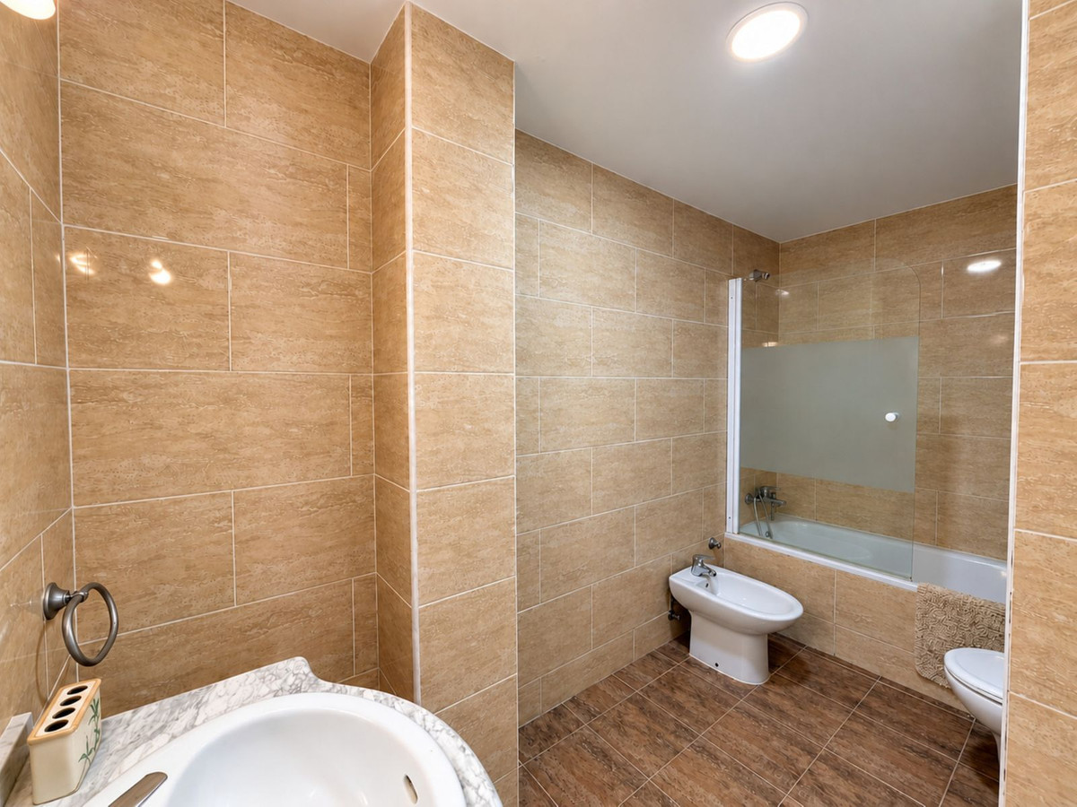 Appartement te koop in Casares Playa | 2 slaapkamers H5477821