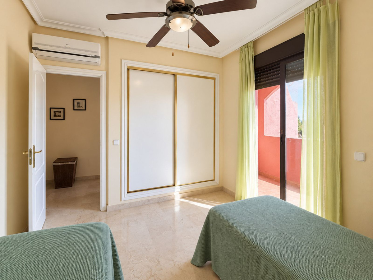 Appartement te koop in Casares Playa | 2 slaapkamers H5477821