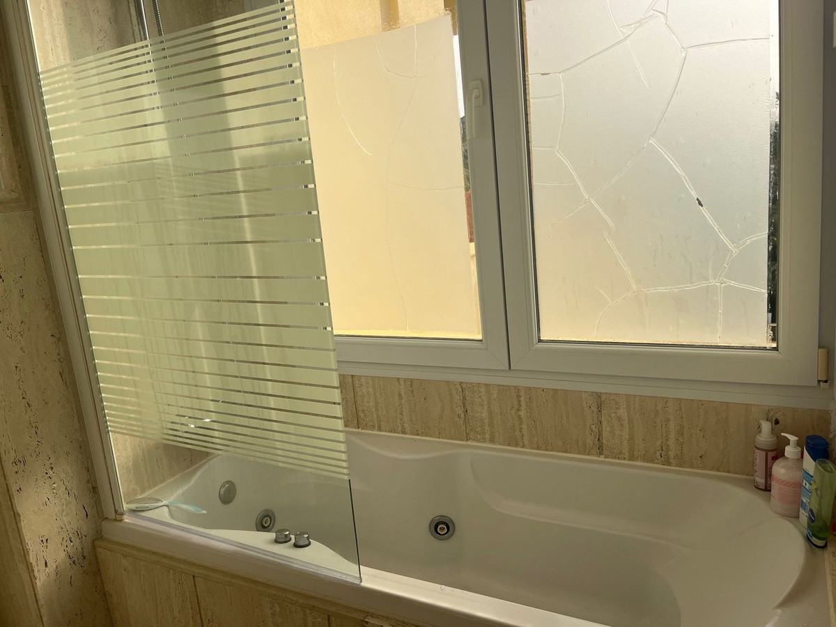 Appartement te koop in Casares Playa | 2 slaapkamers H5478151