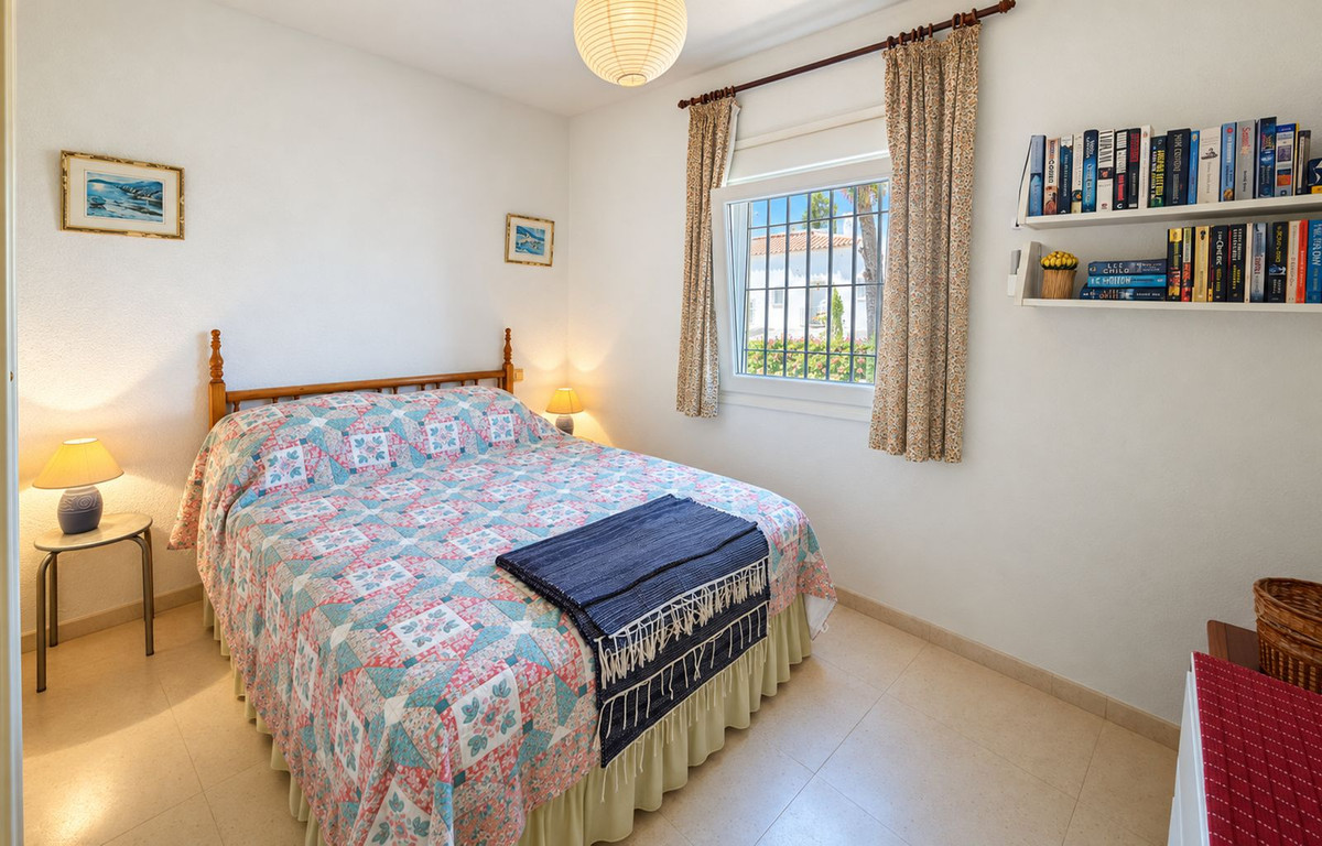 Appartement te koop in Casares Playa | 4 slaapkamers H5485876