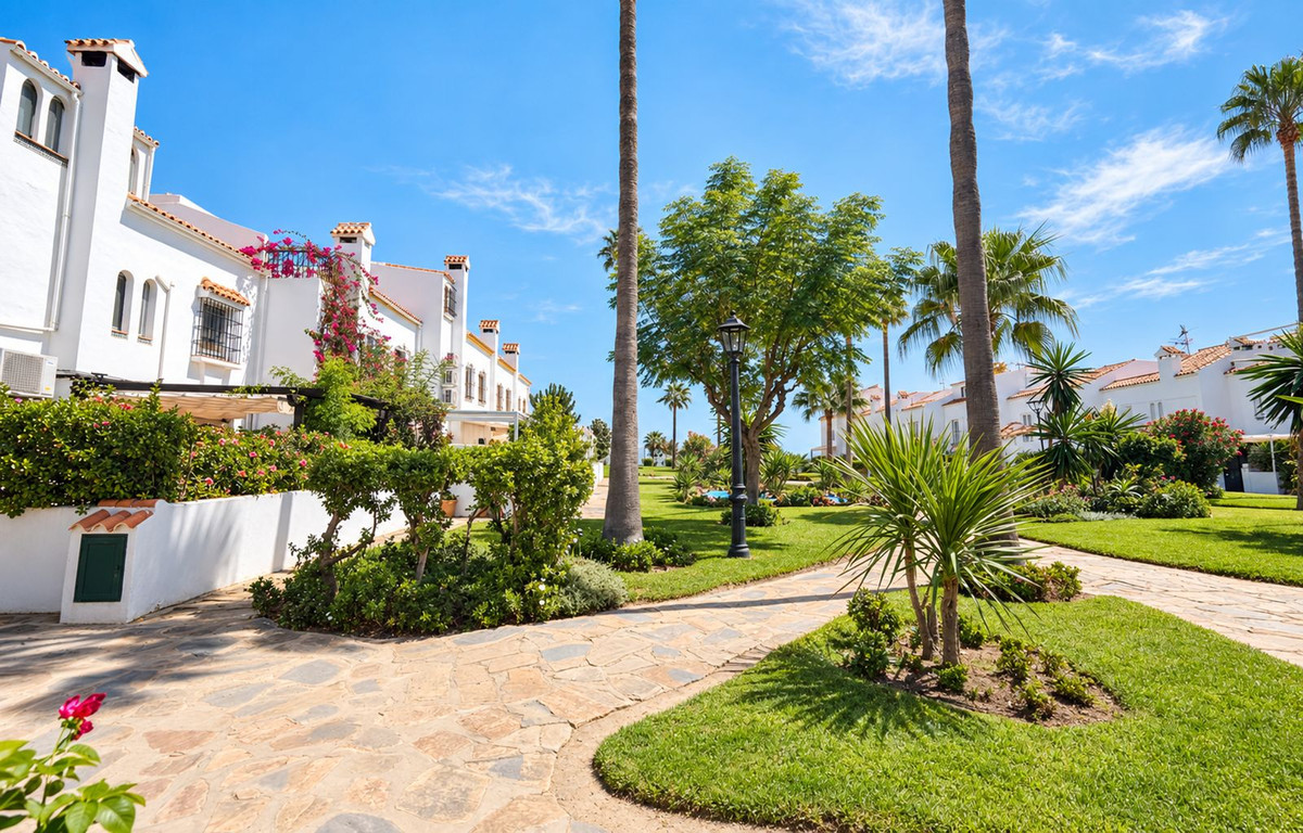 Appartement te koop in Casares Playa | 4 slaapkamers H5485876