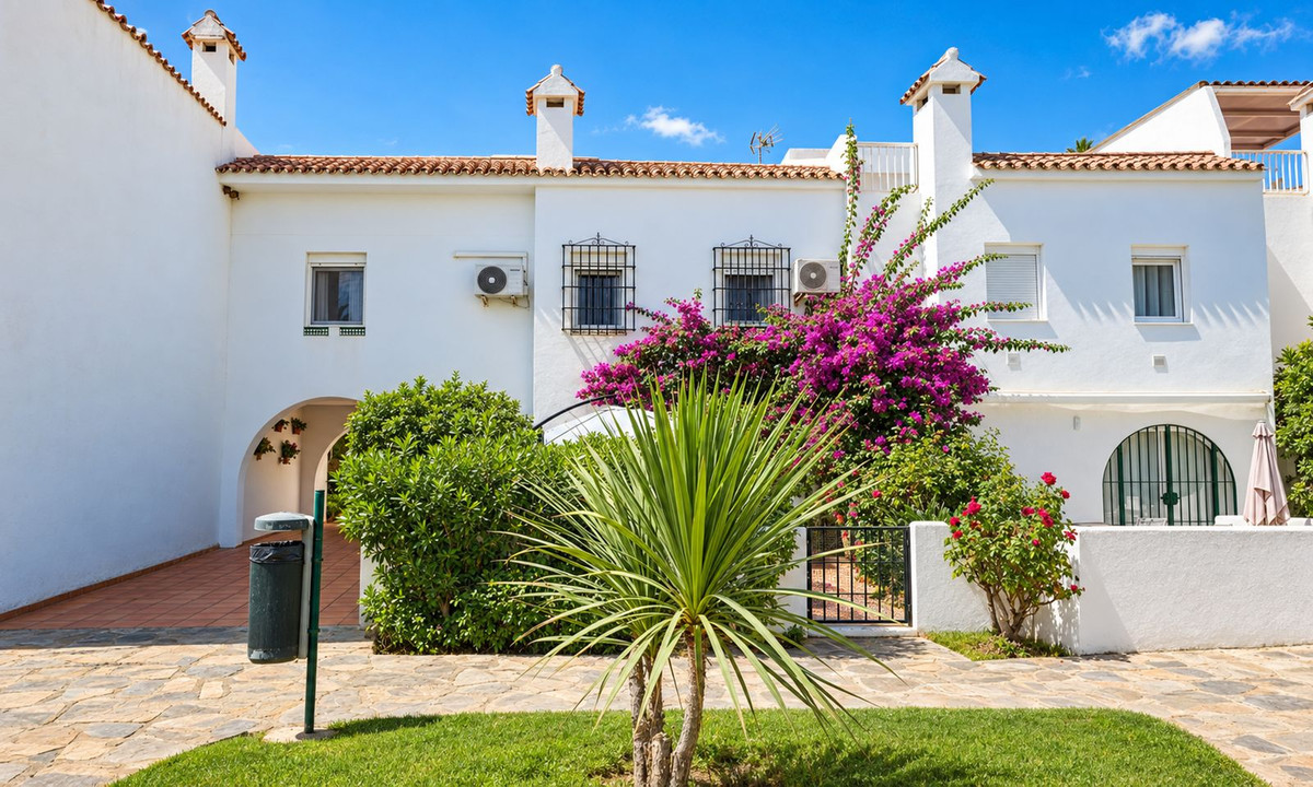 Appartement te koop in Casares Playa | 4 slaapkamers H5485876