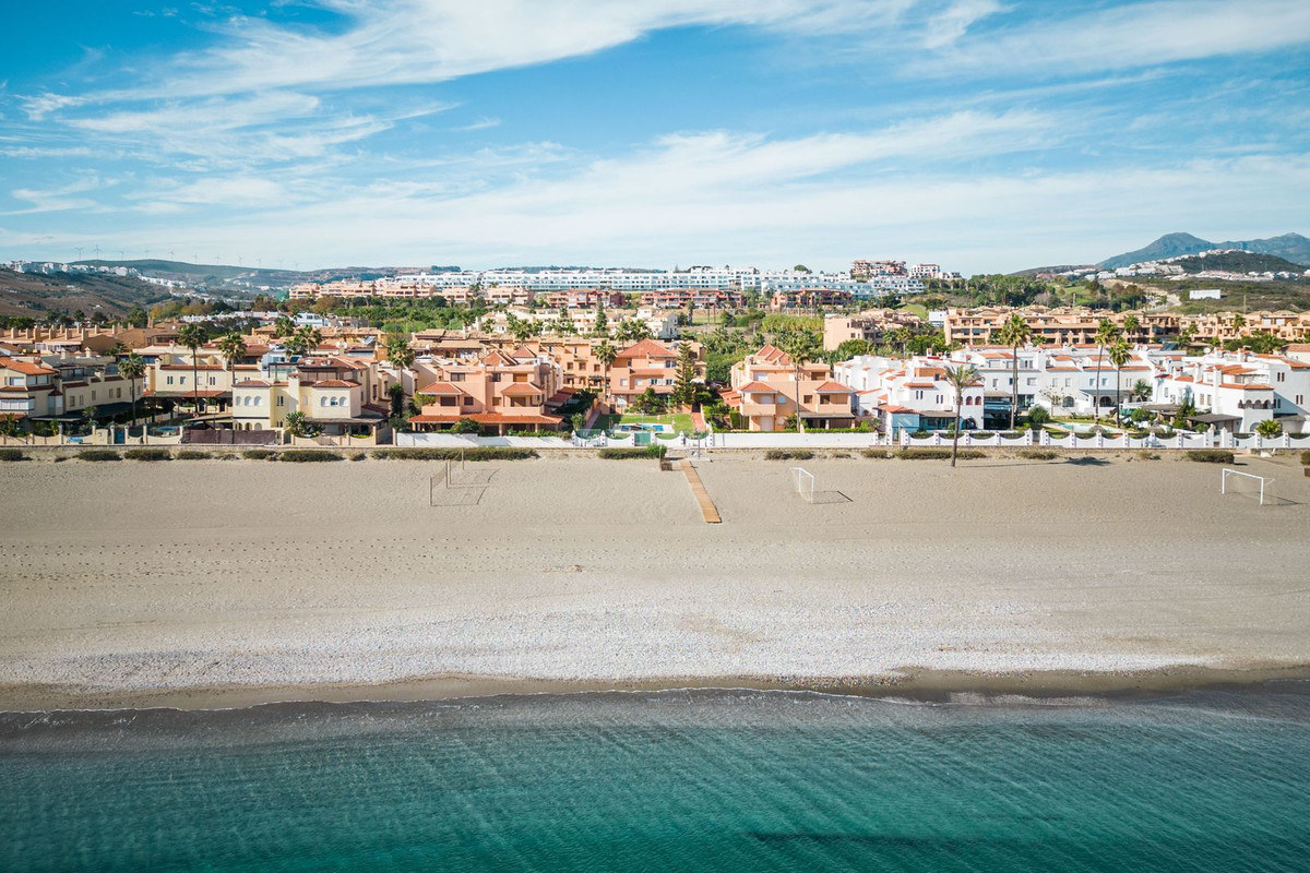 Appartement te koop in Casares Playa | 4 slaapkamers H5485876