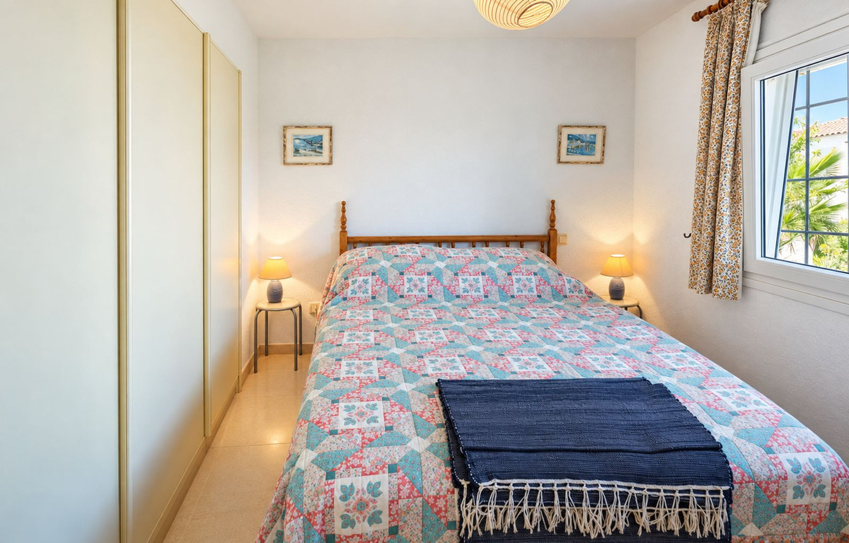 Appartement te koop in Casares Playa | 4 slaapkamers H5485876