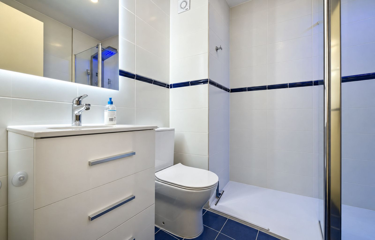 Appartement te koop in Casares Playa | 4 slaapkamers H5485876