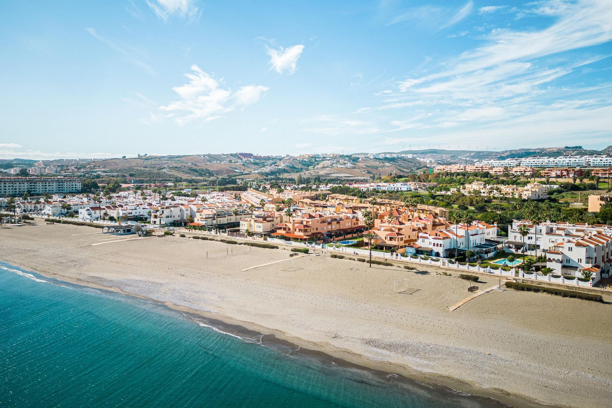 Appartement te koop in Casares Playa | 4 slaapkamers H5485876
