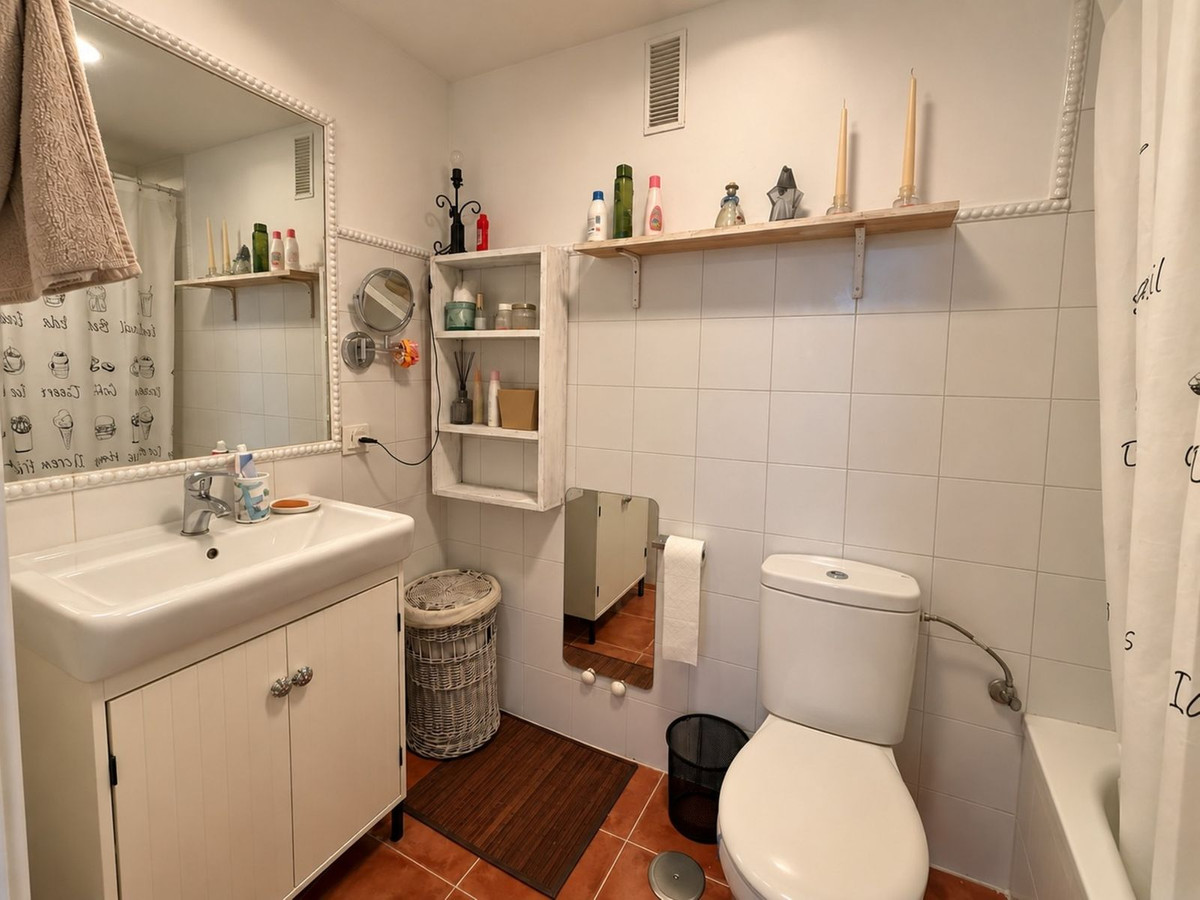 Appartement te koop in Casares Playa | 2 slaapkamers H5494951