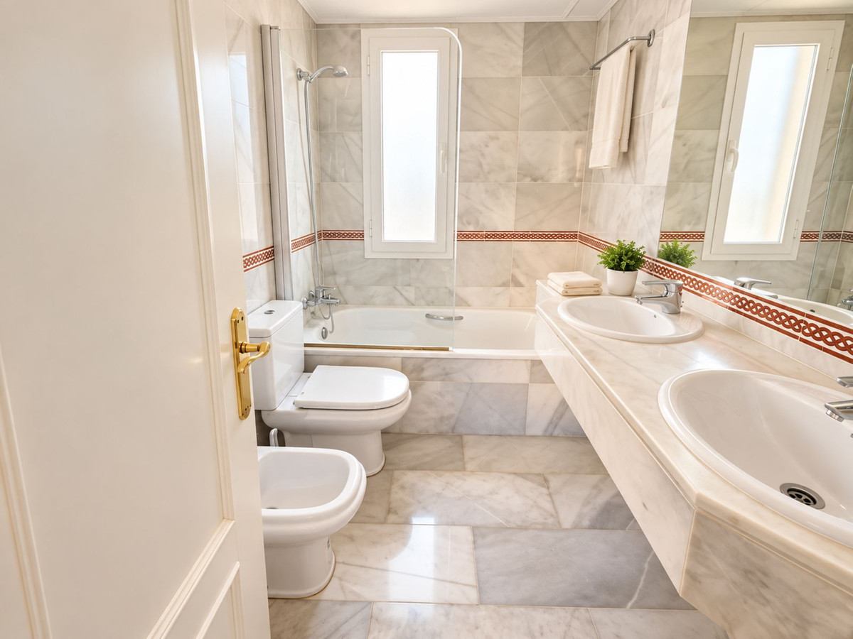 Penthouse te koop in Casares Playa | 3 slaapkamers H5495953