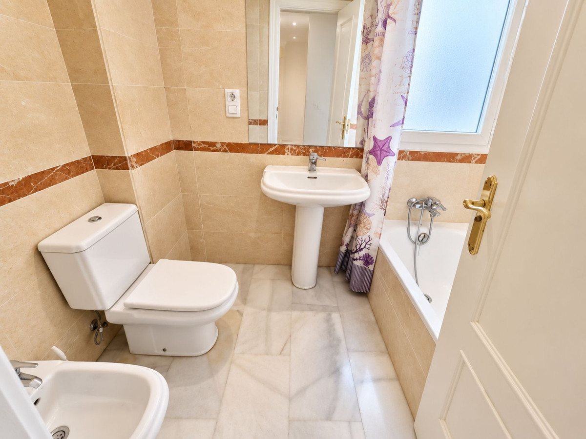 Penthouse te koop in Casares Playa | 3 slaapkamers H5495953