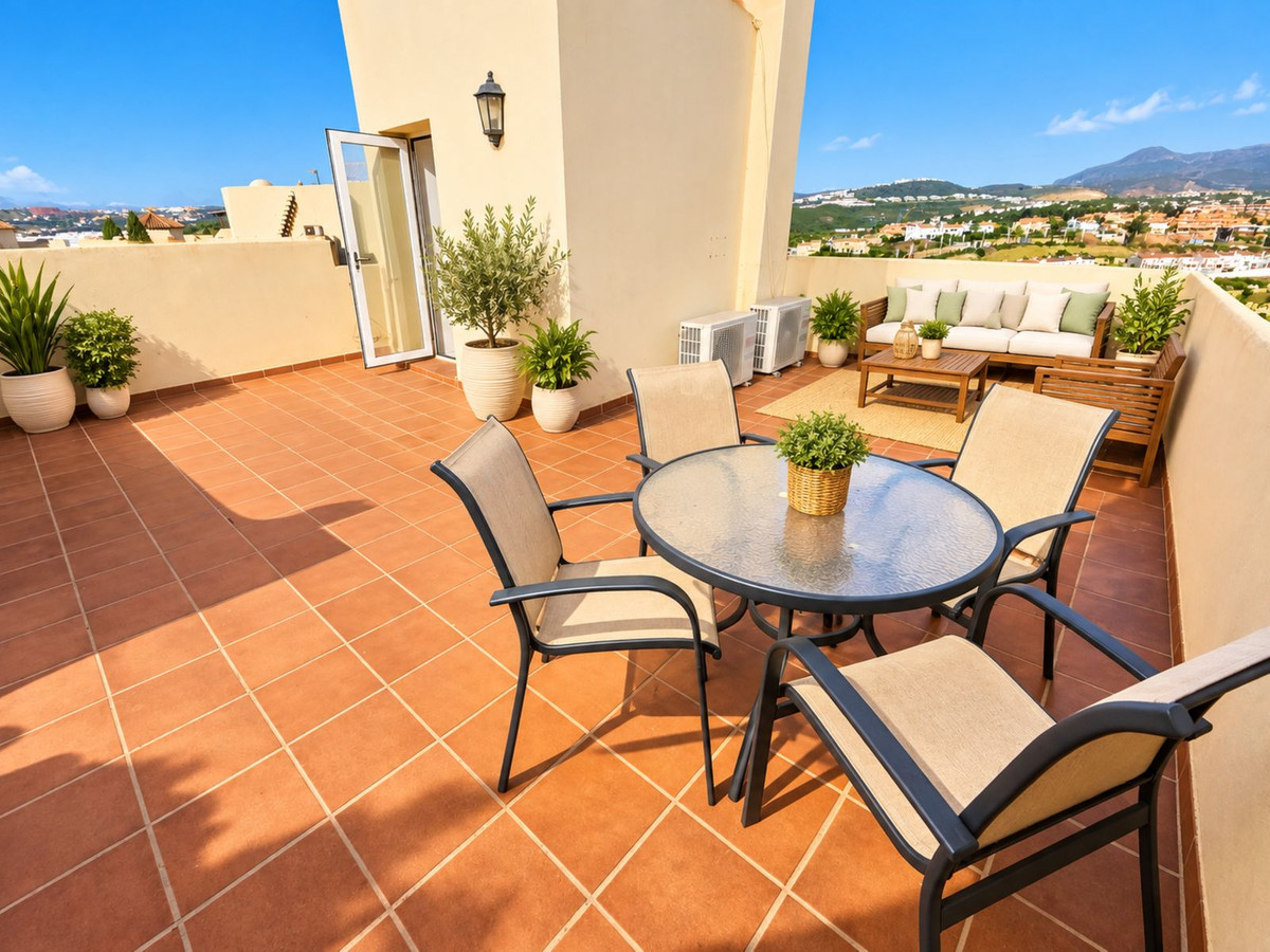 Penthouse te koop in Casares Playa | 3 slaapkamers H5495953