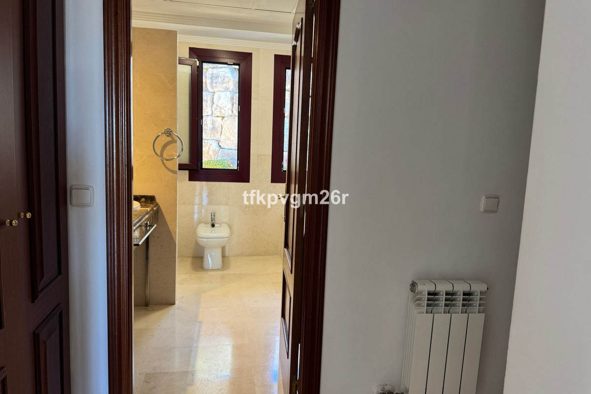 Appartement te koop in Casares Playa | 2 slaapkamers H5498809