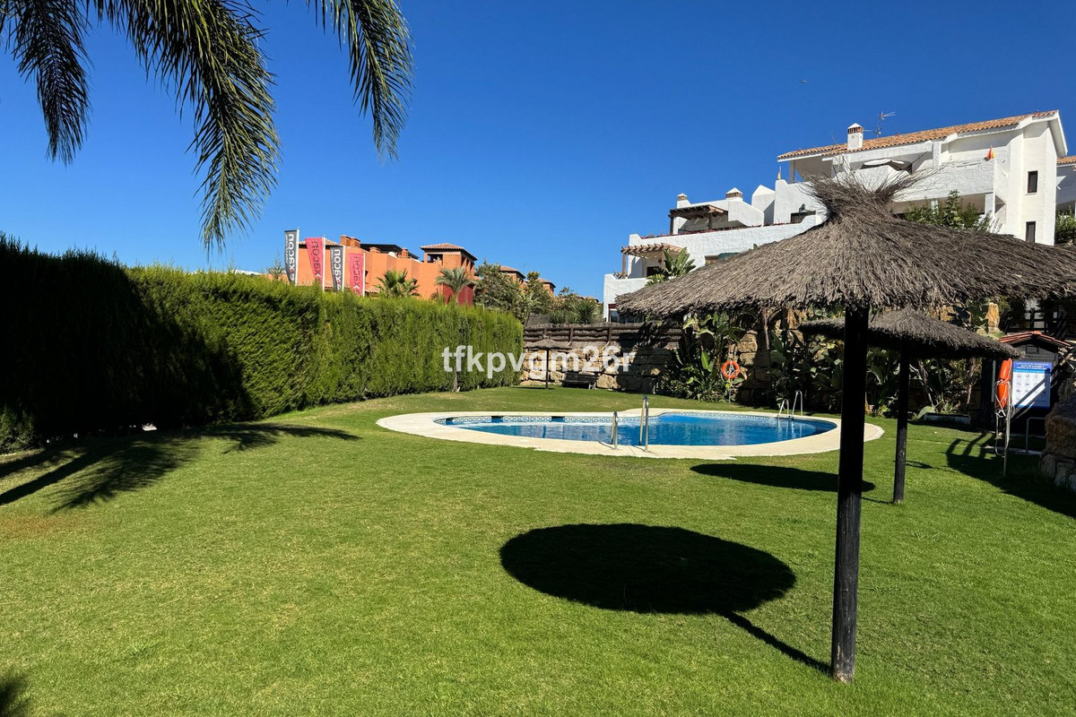 Appartement te koop in Casares Playa | 2 slaapkamers H5498809