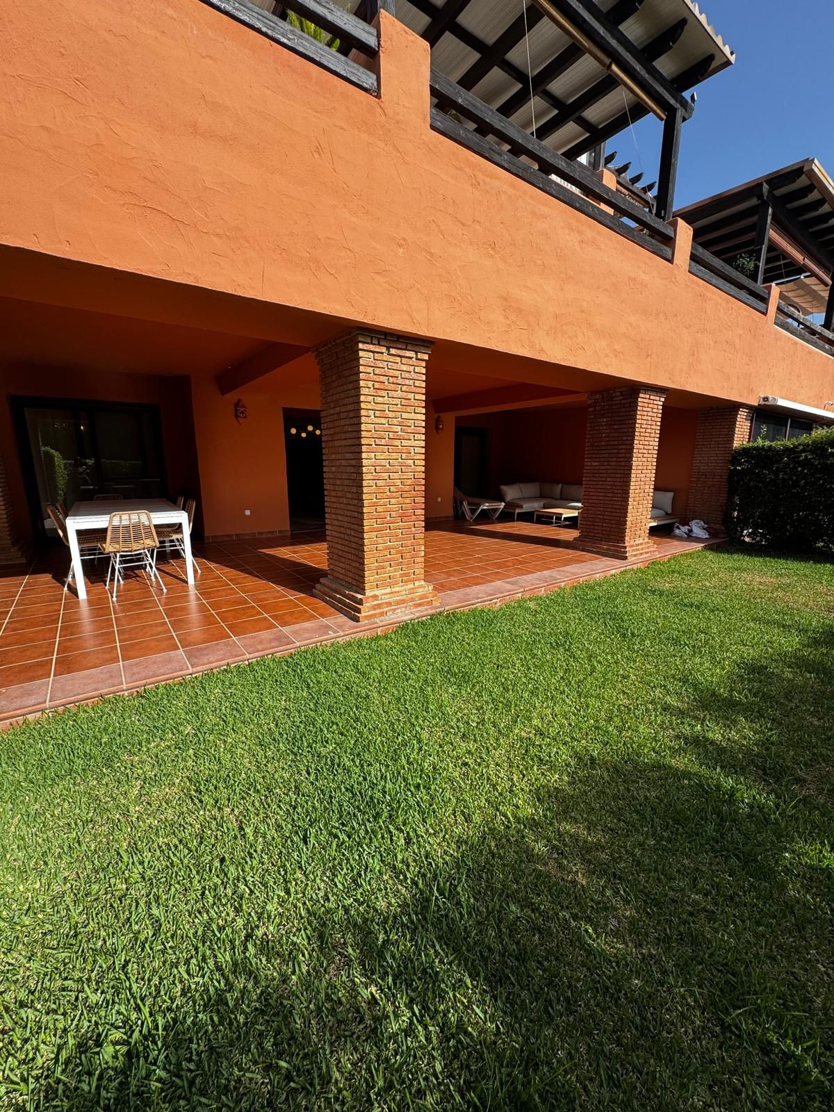 Appartement te koop in Casares Playa | 2 slaapkamers H5502961