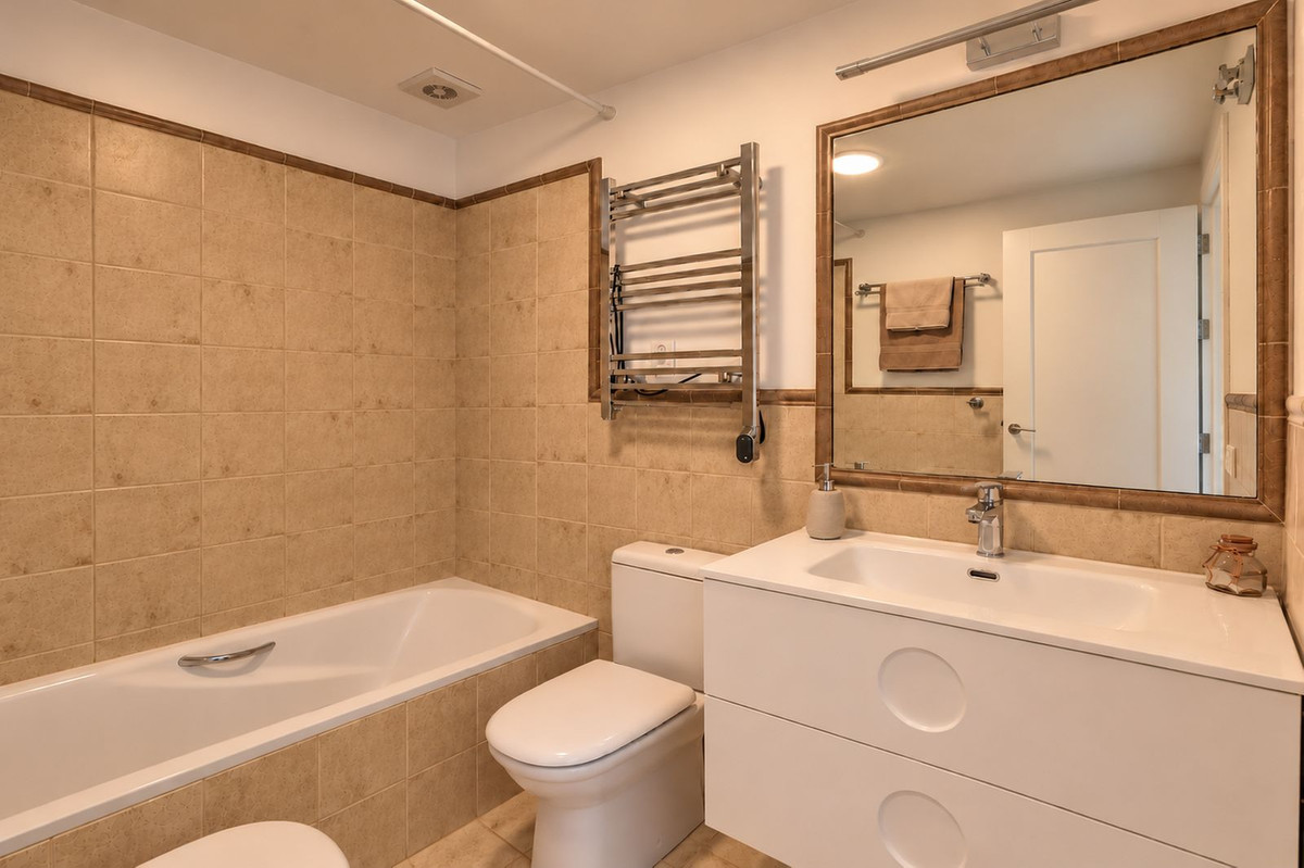 Appartement te koop in Casares Playa | 2 slaapkamers H5506327