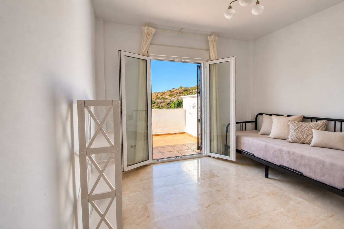 Appartement te koop in Casares Playa | 2 slaapkamers H5506327
