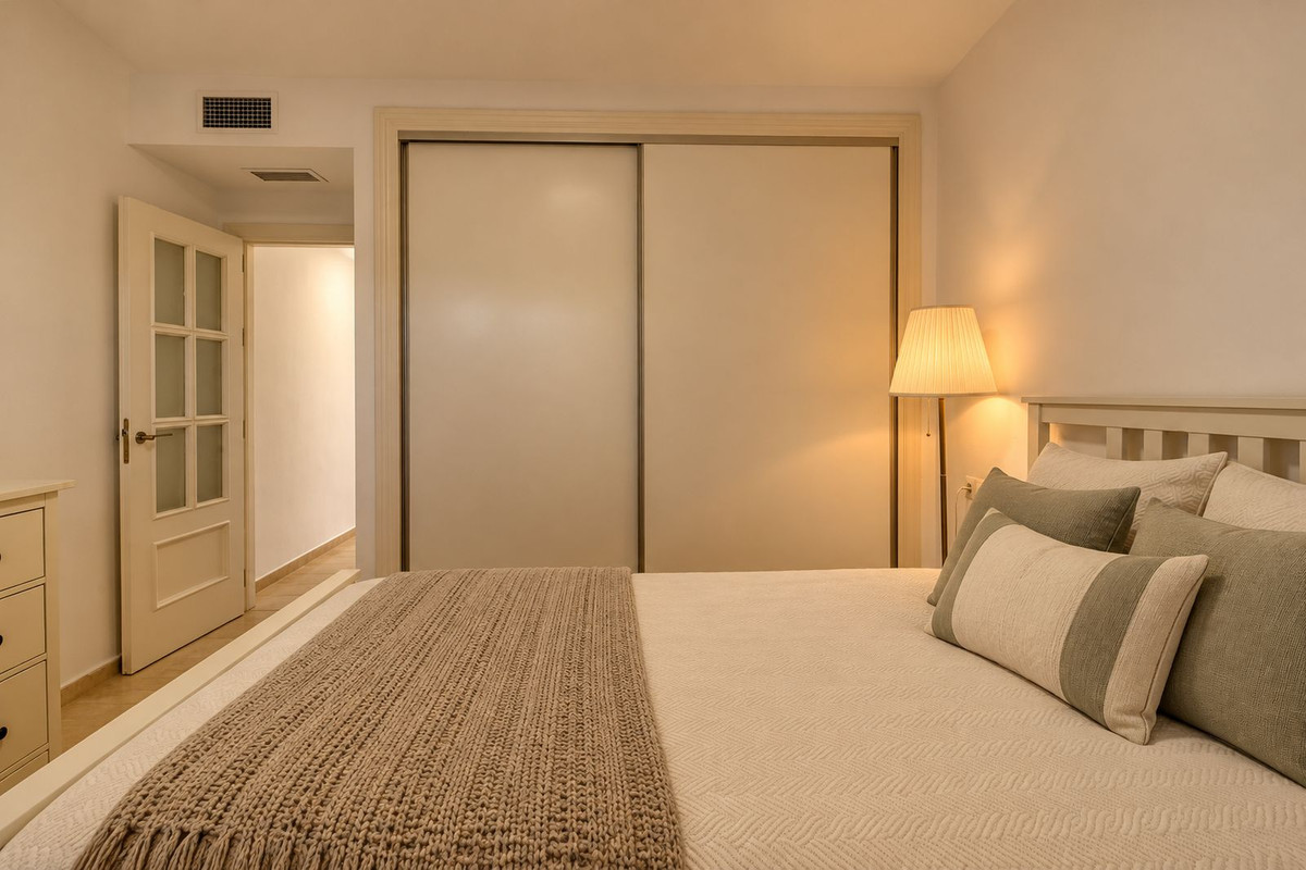 Appartement te koop in Casares Playa | 2 slaapkamers H5506327