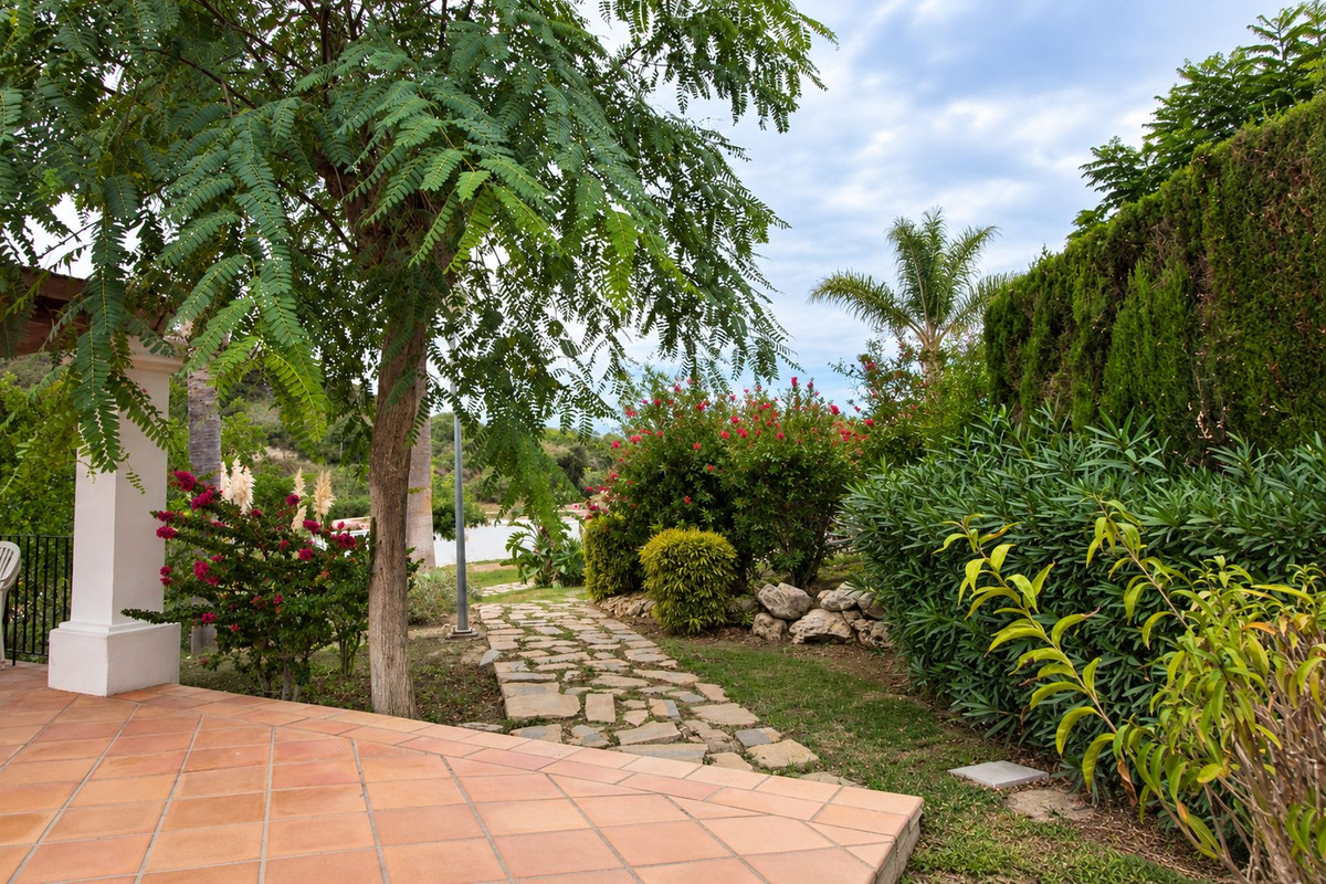 Appartement te koop in Casares Playa | 2 slaapkamers H5506327