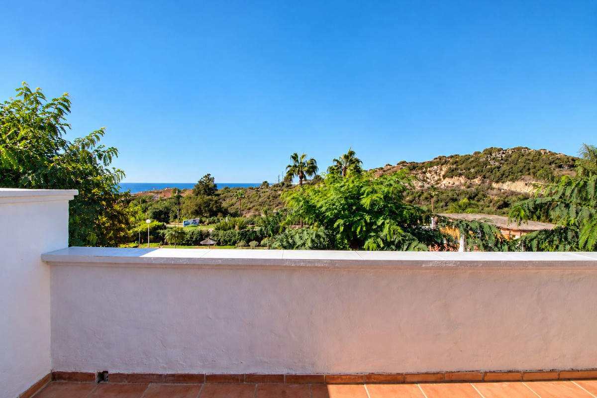 Appartement te koop in Casares Playa | 2 slaapkamers H5506327