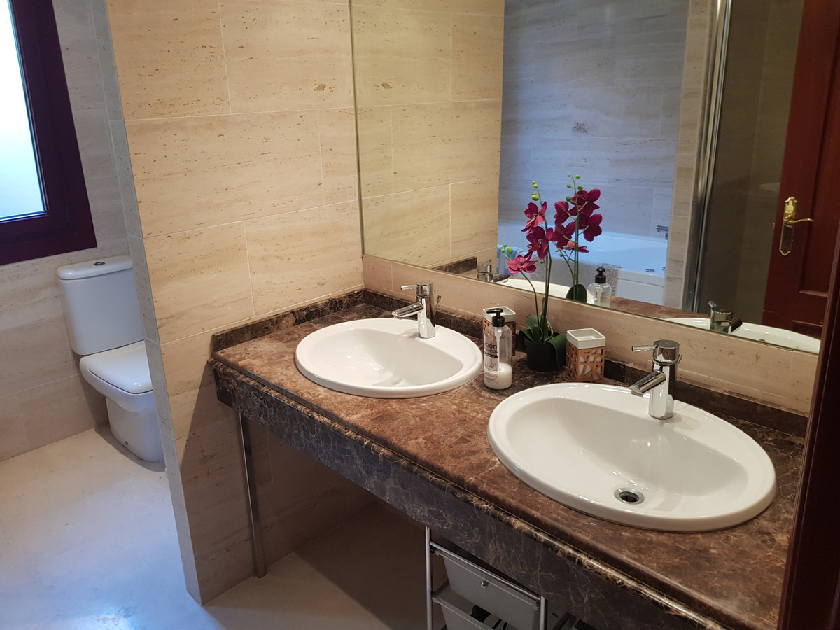 Appartement te koop in Casares Playa | 3 slaapkamers H5511247