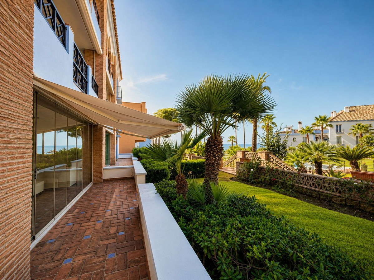 Appartement te koop in Casares Playa | 2 slaapkamers H5514322