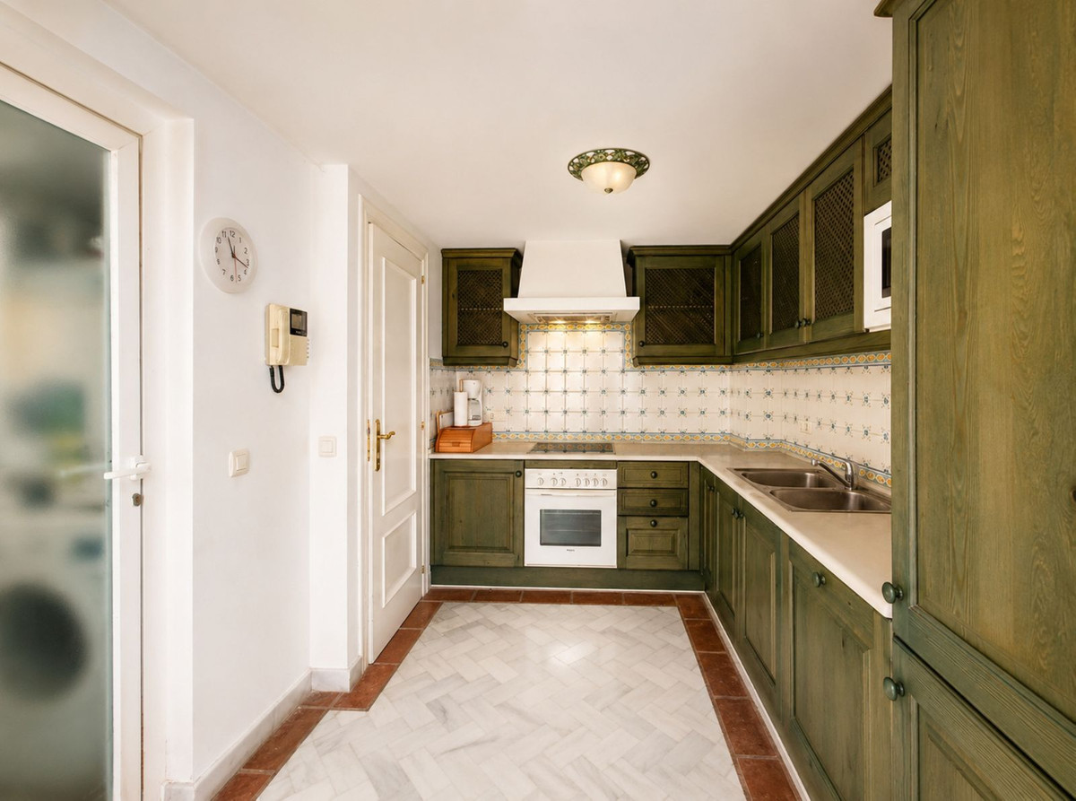 Appartement te koop in Casares Playa | 2 slaapkamers H5514322