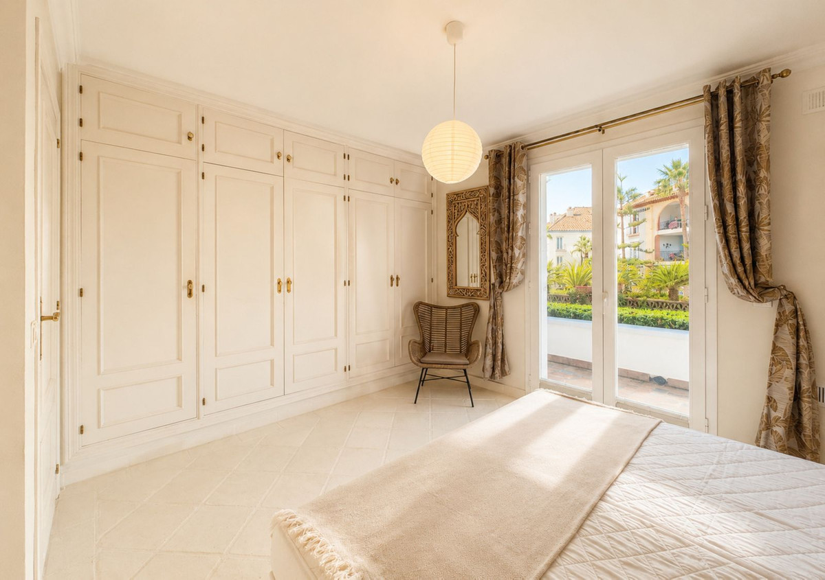Appartement te koop in Casares Playa | 2 slaapkamers H5514322