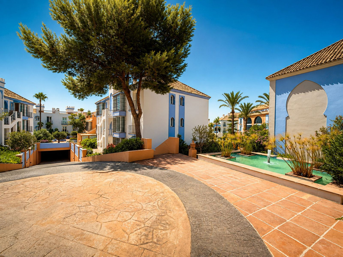 Appartement te koop in Casares Playa | 2 slaapkamers H5514322